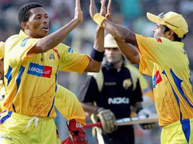Makhaya Ntini Holds The Record For Hat Tricks in IPL Makhaya Ntini Holds The Record For Hat Tricks in IPL