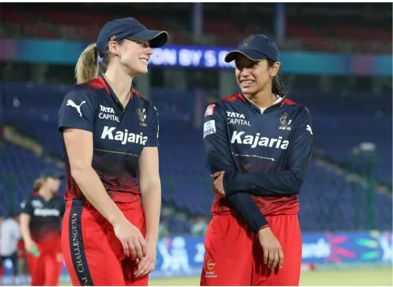 Smriti Mandhana and Ellyse Perry Smriti Mandhana and Ellyse Perry