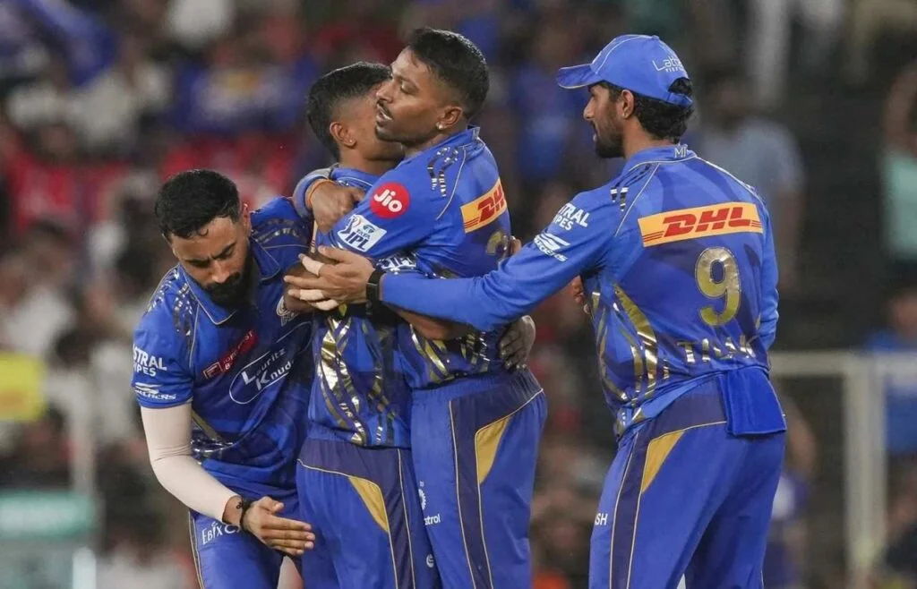 Mumbai Indians (MI) Mumbai Indians (MI)