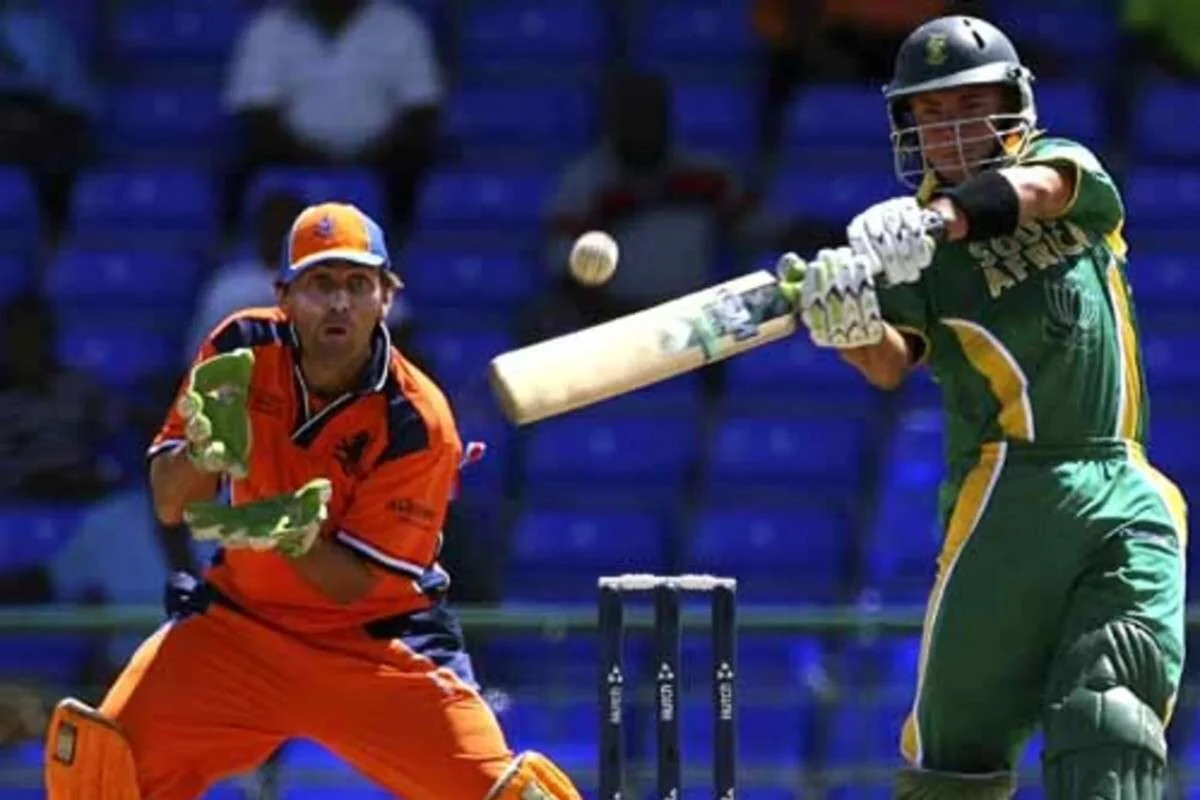 Herschelle Gibbs (36) vs Daan Van Bunge Herschelle Gibbs (36) vs Daan Van Bunge