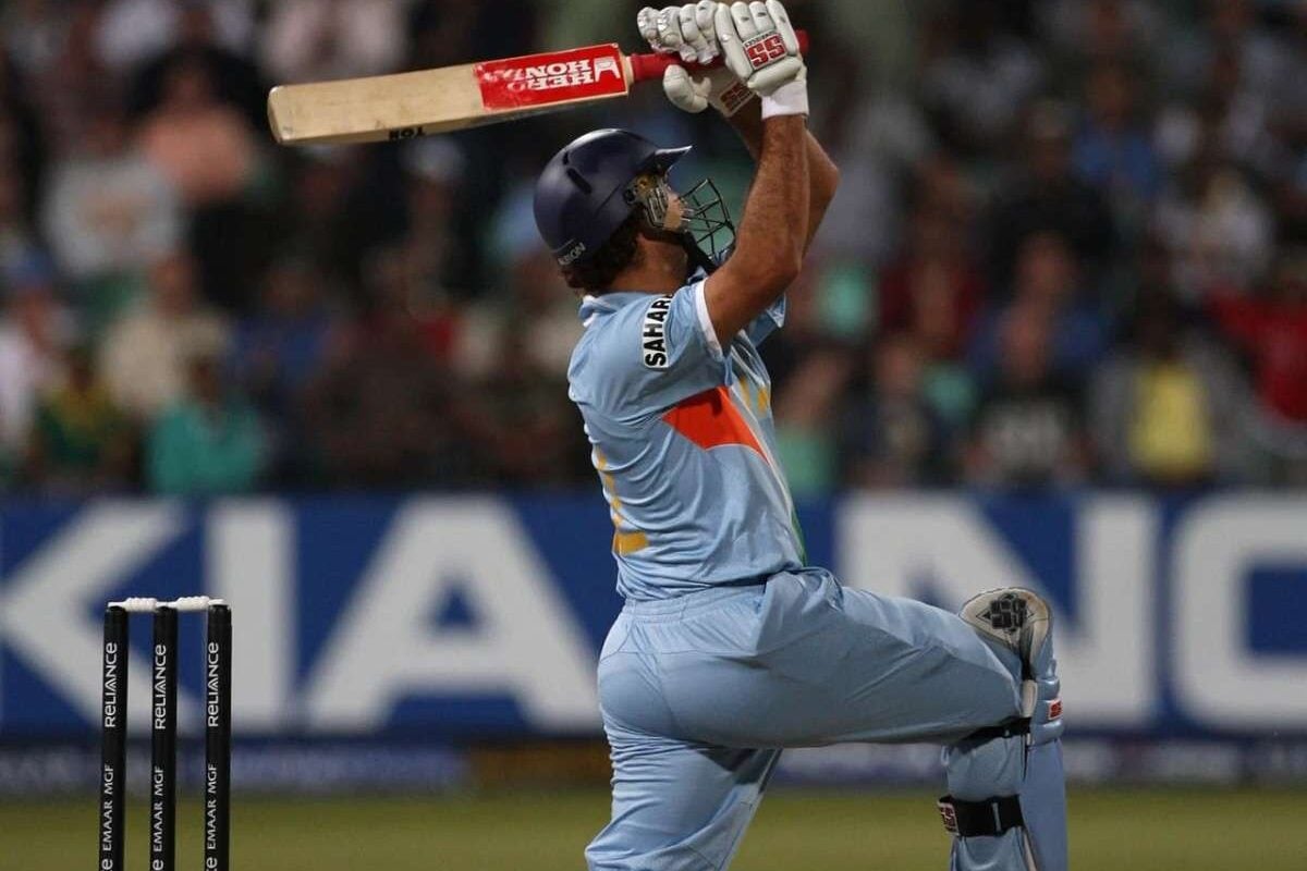 Yuvraj Singh (36) vs Stuart Broad Yuvraj Singh (36) vs Stuart Broad