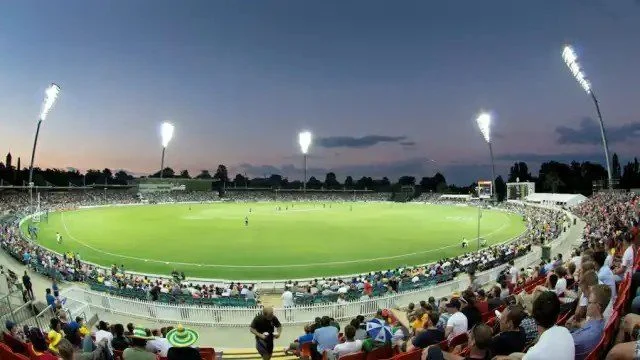 Canberra, Manuka Oval Canberra, Manuka Oval