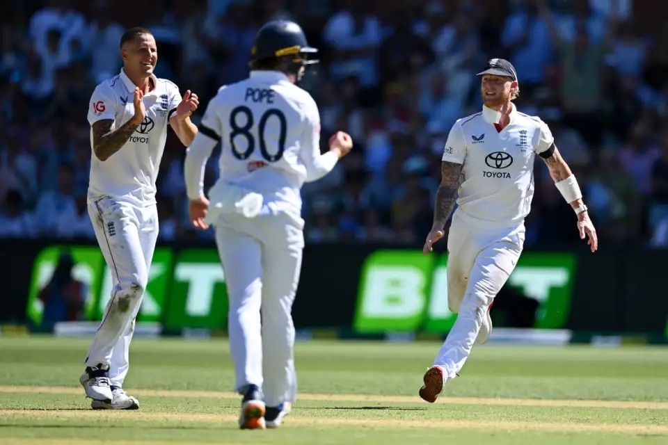 Morning Session: England Strike Early, Khawaja Holds Firm Morning Session: England Strike Early, Khawaja Holds Firm