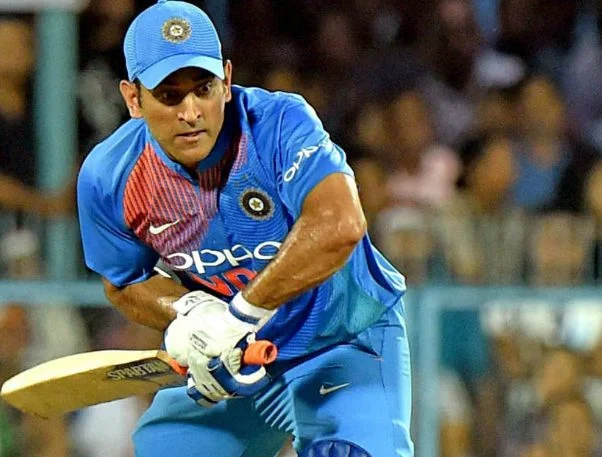 MS Dhoni - 118 meters MS Dhoni - 118 meters