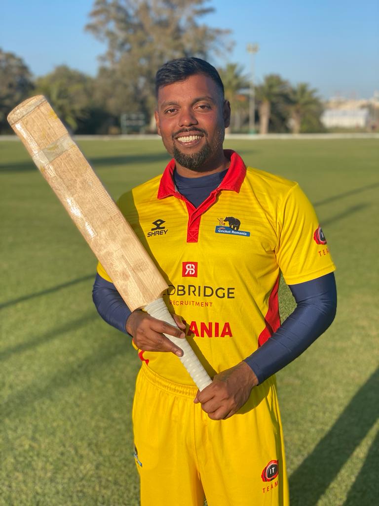 R Satheesan - 14 Balls
