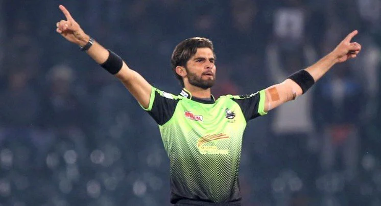 Shaheen Shah Afridi Stays with Lahore Qalandars Shaheen Shah Afridi Stays with Lahore Qalandars