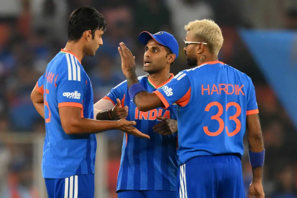 Suryakumar Yadav explains something to Shivam Dube with Hardik Pandya looking on Suryakumar Yadav explains something to Shivam Dube with Hardik Pandya looking on