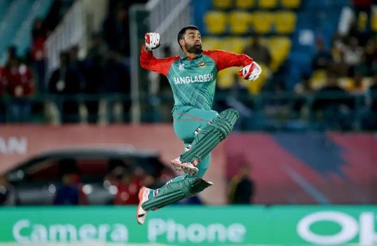 Tamim Iqbal (103*) Tamim Iqbal (103*)