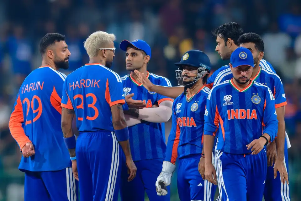 Varun Chakravarthy struck twice in two balls Varun Chakravarthy struck twice in two balls
