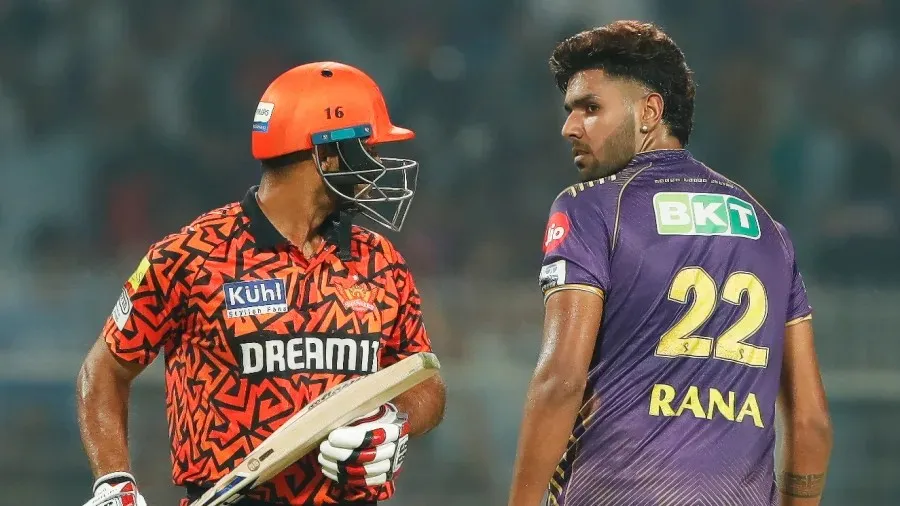 KKR's Bowler harshit rana vs SRH batter heated moment IPL KKR's Bowler harshit rana vs SRH batter heated moment IPL
